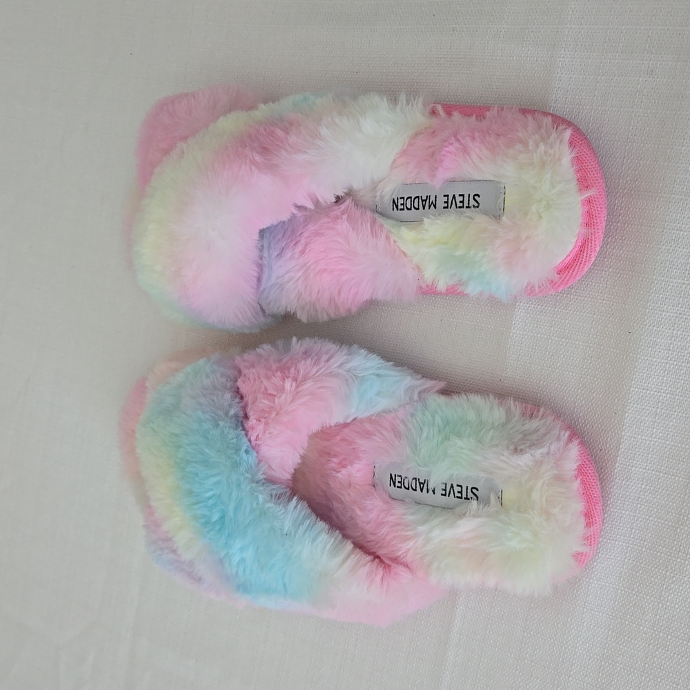 Steve Madden Furry Slippers - Picture 2 of 3